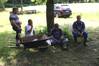 Wörlitz 8.6.2013, nach getaner Arbeit können auch die fleißigen Helfer mal Luft holen ... IMG_5517b.jpeg